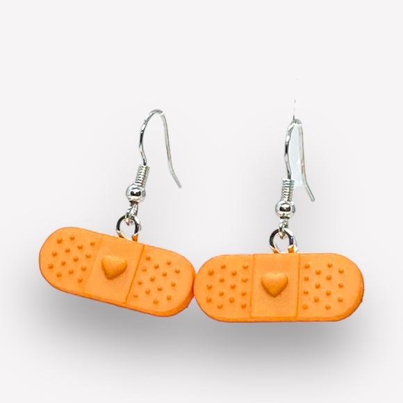 NURSE  Theme EARRING Set - Picture 7 of 7